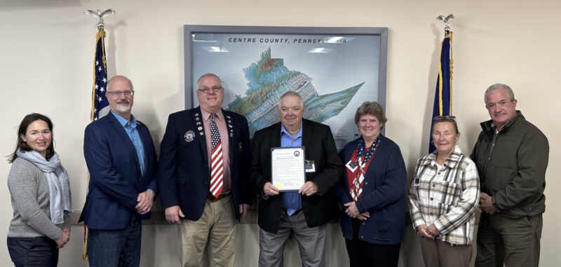 Centre Commissioners honor  Elks Veterans
